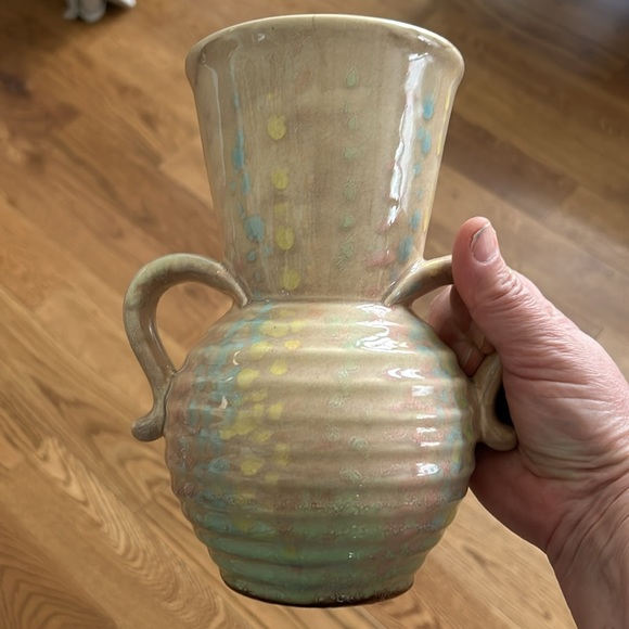 Vintage McCoy Vase - Picture 12 of 14